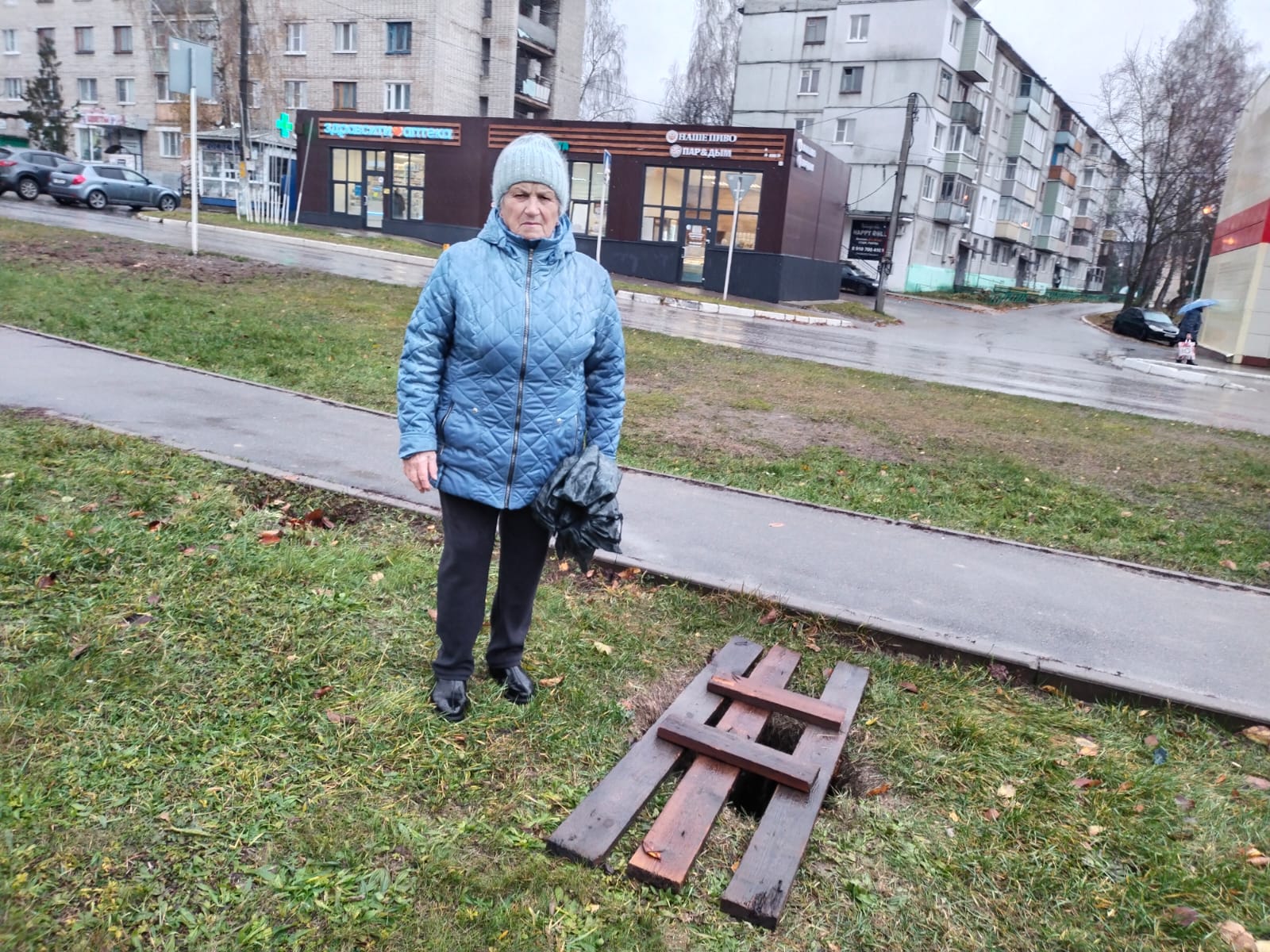 По обращению жителей, была проведена проверка членами Общественного совета. Было отправлено предписание в комитет жилищно-коммунального хозяйства администрации муниципального образования Суворовский район. Все замечания были учтены и устранены..