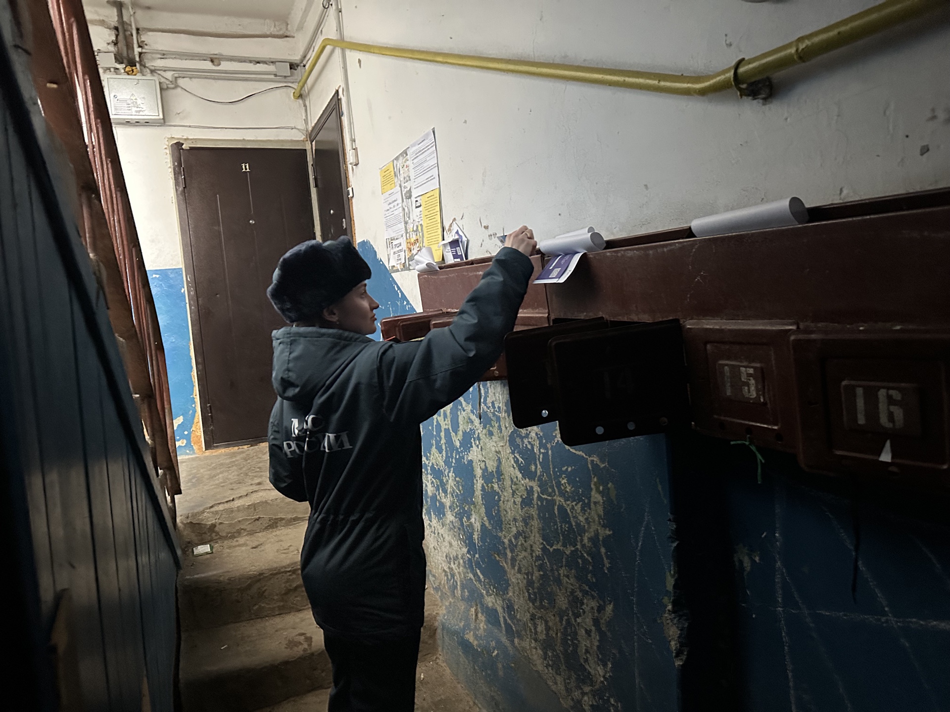 Сотрудники отдела надзорной деятельности и профилактической работы по Суворовскому и Дубенскому районам ежедневно продолжают проводить профилактическую работу по жилому сектору, в ходе, который доводят до населения правила пожарной безопасности..