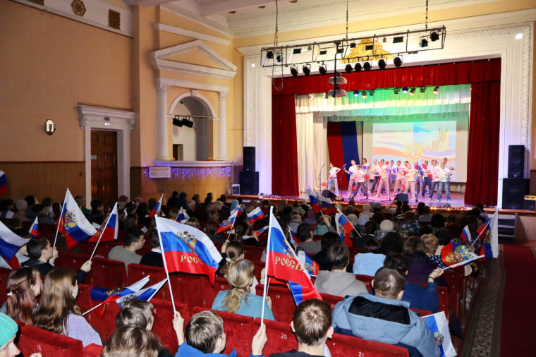 В Суворове отметили 11-ю годовщину воссоединения Крыма с Россией. В Суворове отметили 11-ю годовщину воссоединения Крыма с Россией.